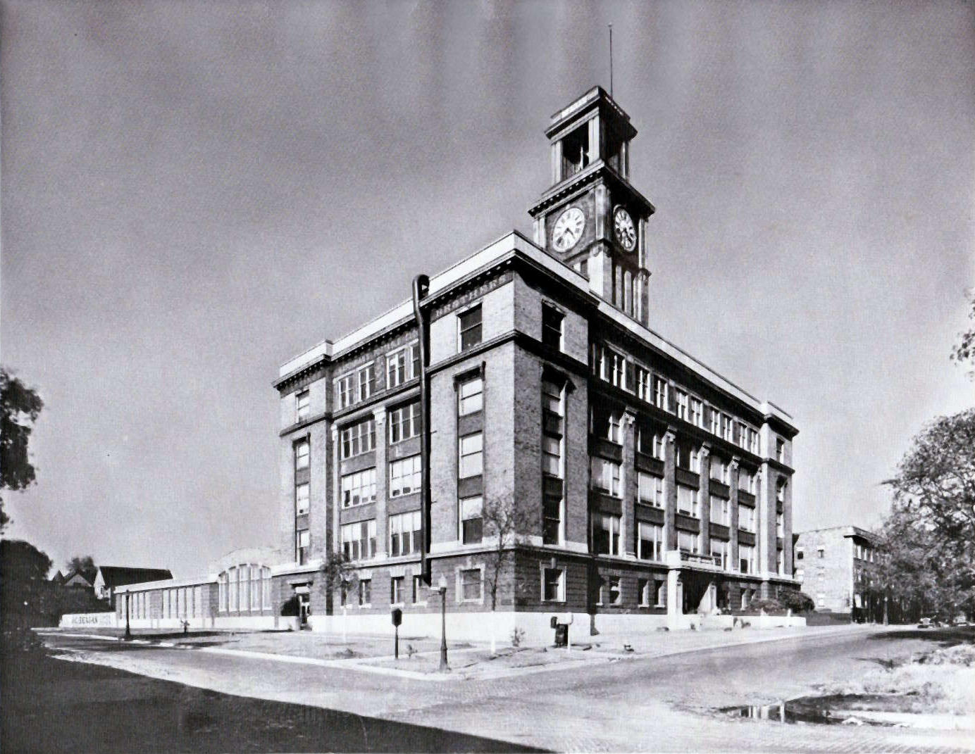 The Deagan Building, c. 1940's (date unknown), courtesy the Century Mallet Museum