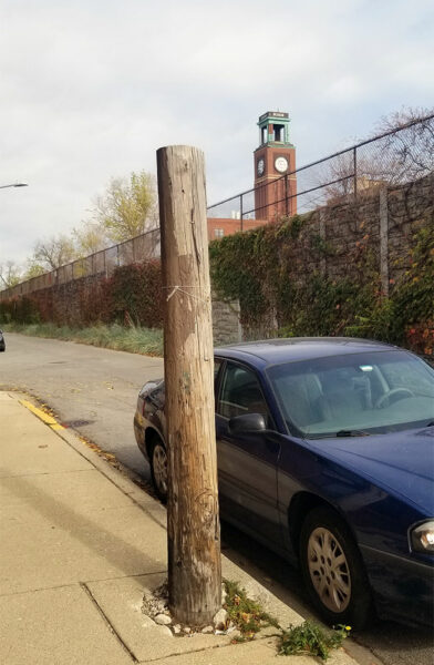 Utility pole on Ravenswood Avenue