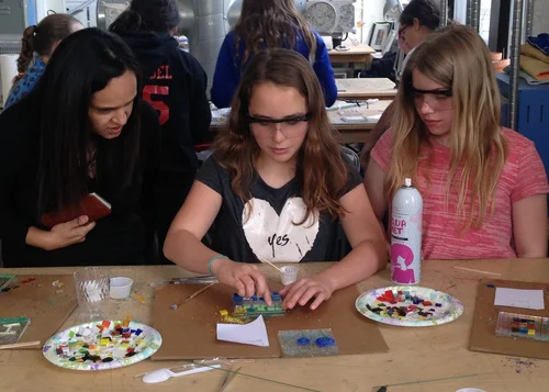 Chicago Glass Collective Summer Camp - kids at work