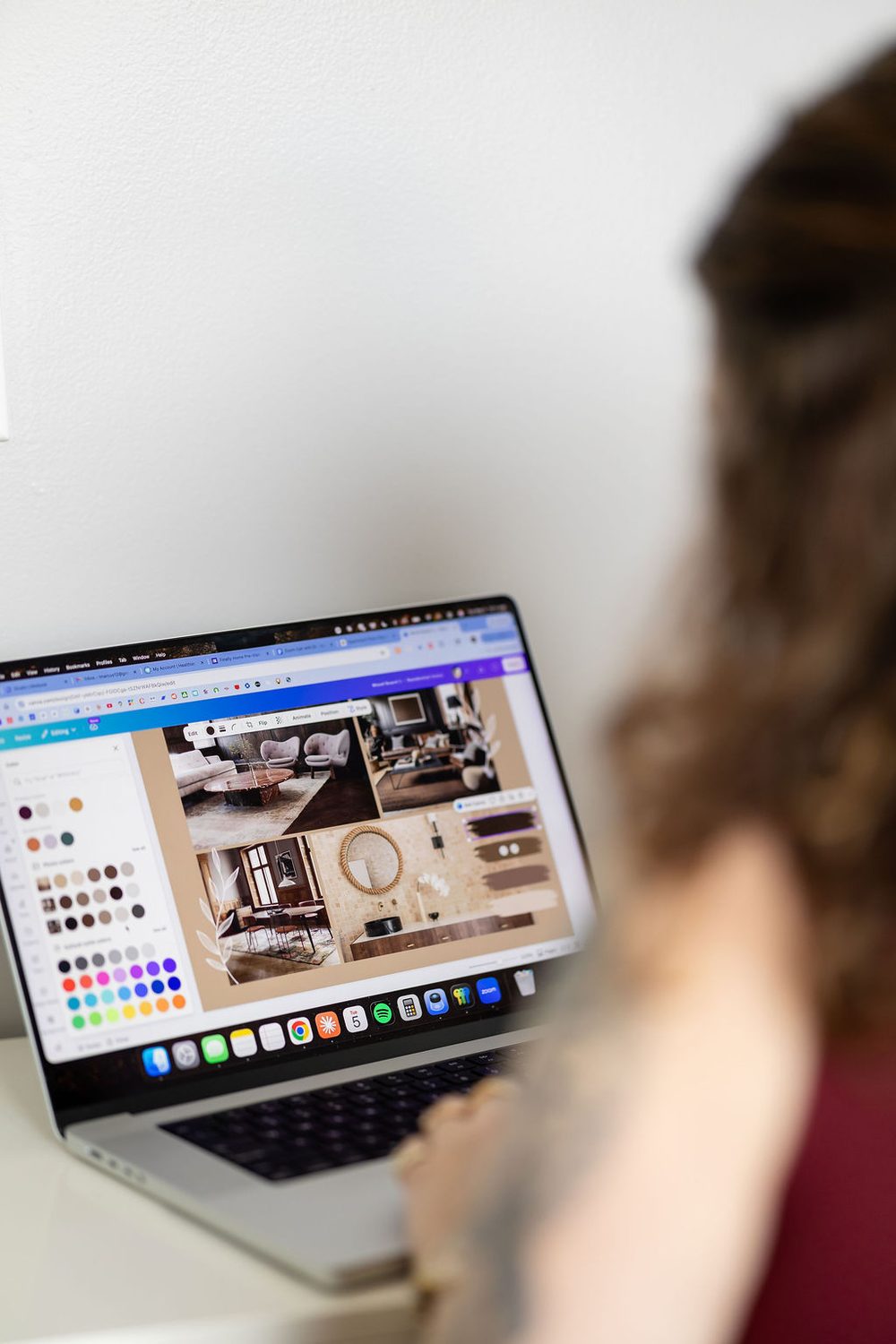 Lindsay creates a moodboard in Canva 